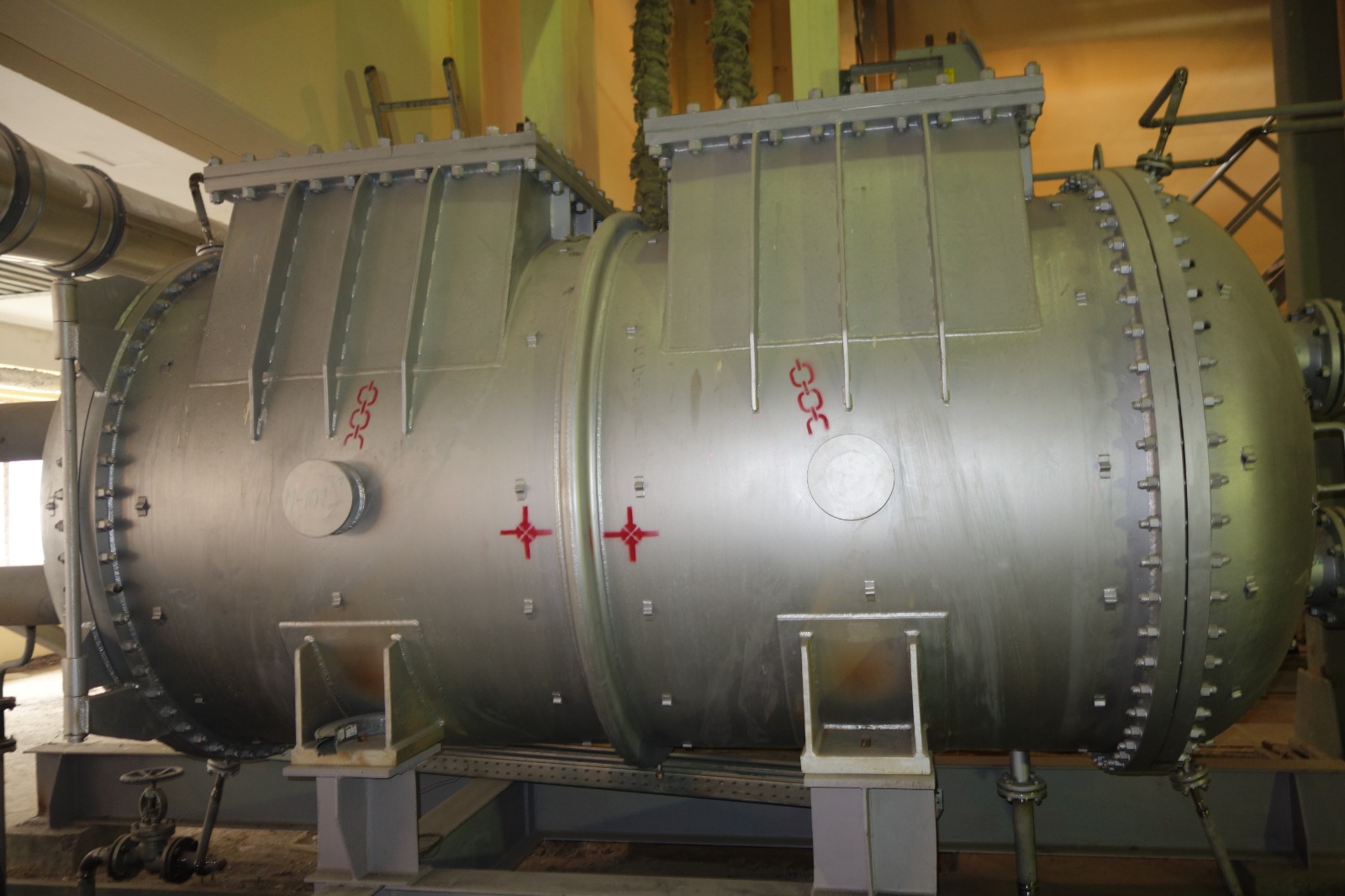 Gas turbine combustion chambers, flame tubes, transition pieces