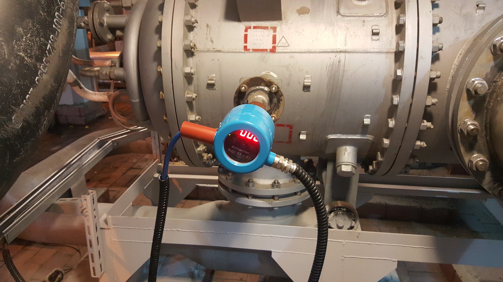 Gas turbine combustion chambers, flame tubes, transition pieces