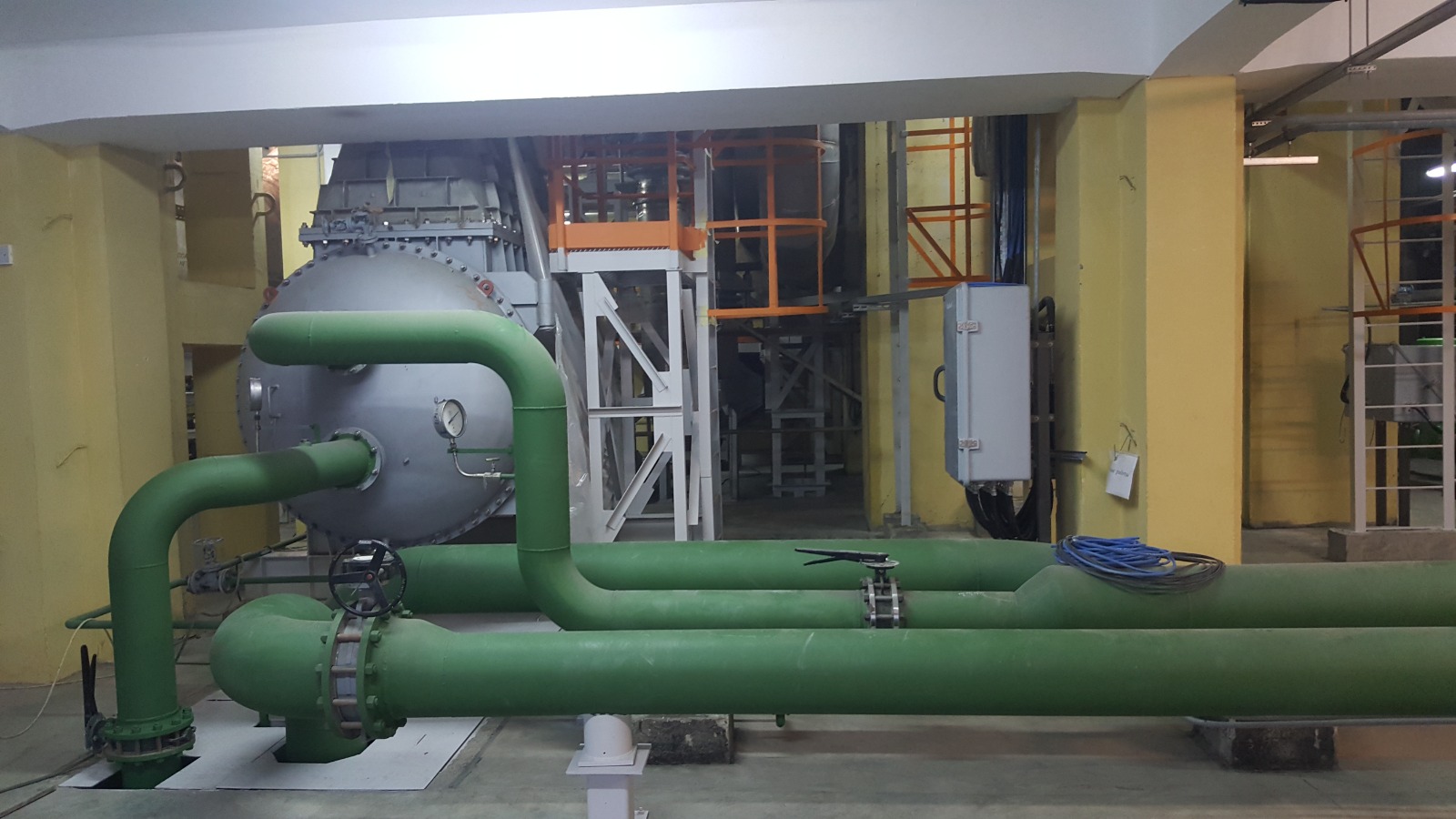 Gas turbine combustion chambers, flame tubes, transition pieces