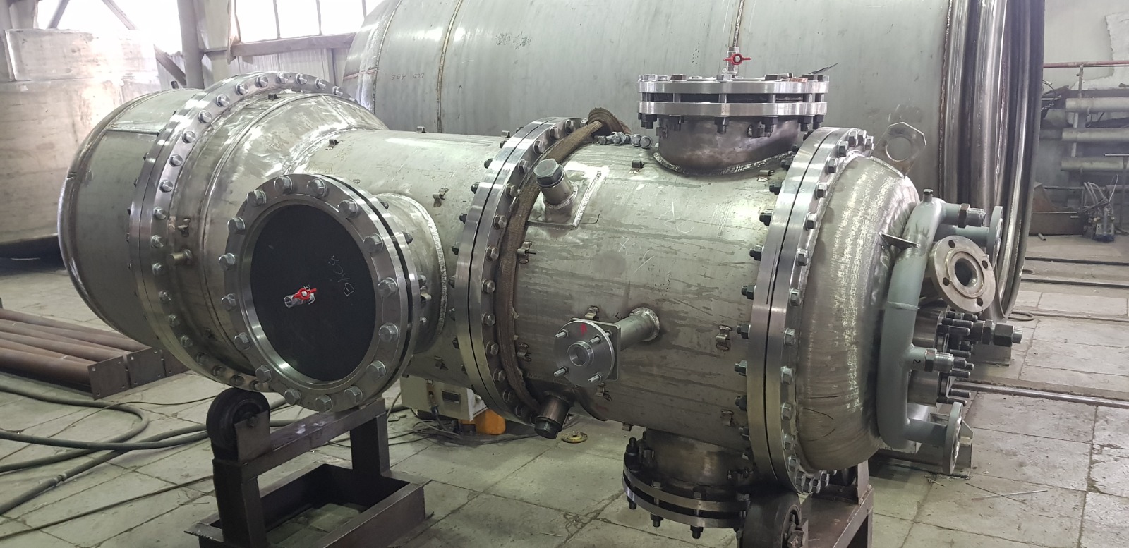 Gas turbine combustion chambers, flame tubes, transition pieces