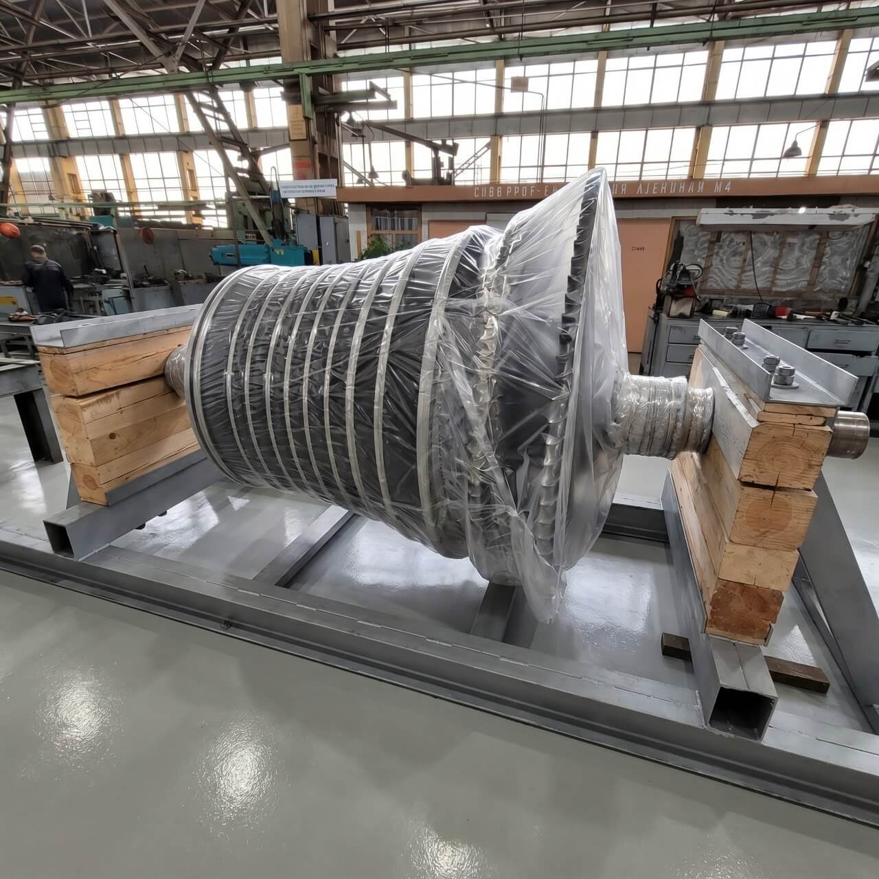 Steam turbine rotors and couplings