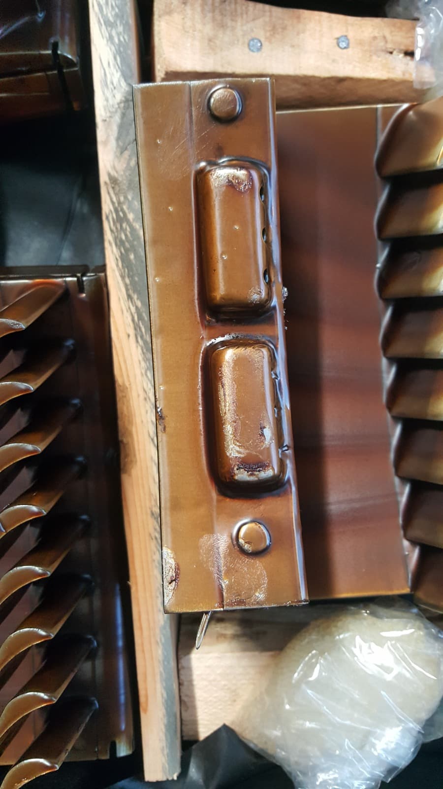 Gas turbine guide vanes and nozzle assemblies