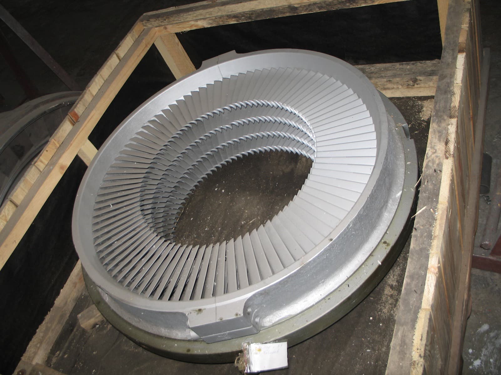 Gas turbine guide vanes and nozzle assemblies