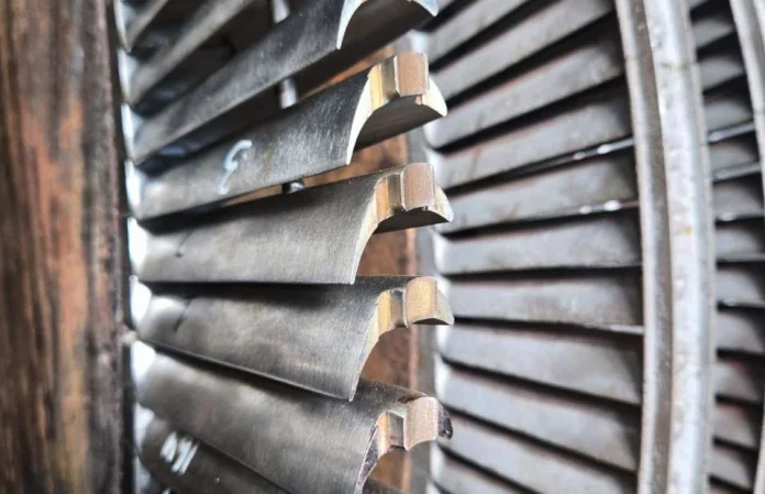 Supervised installation of the T-110/120-130-4 turbine at Novi Sad CHP Plant